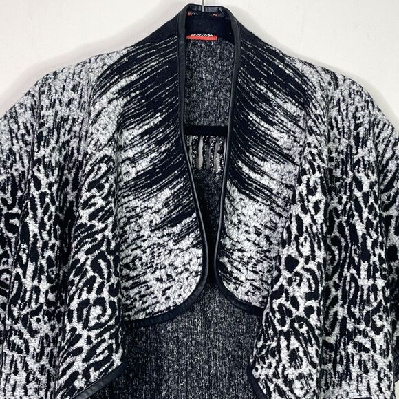 Simon Chang Collection Leopard Print Wool Shawl Cardigan Women's Size Small - Picture 4 of 9